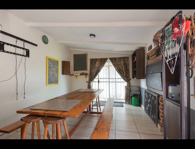 3 BEDROOM HOUSE FOR SALE IN RENSBURG